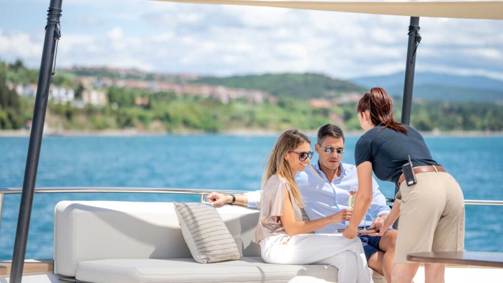 What are the common challenges and pitfalls of yacht financing and how to avoid them